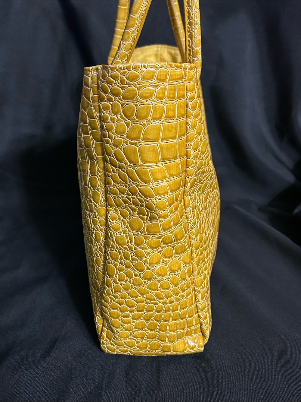 Vecceli Italy Yellow Croc-Embossed Tote Bag - Picture 6 of 11